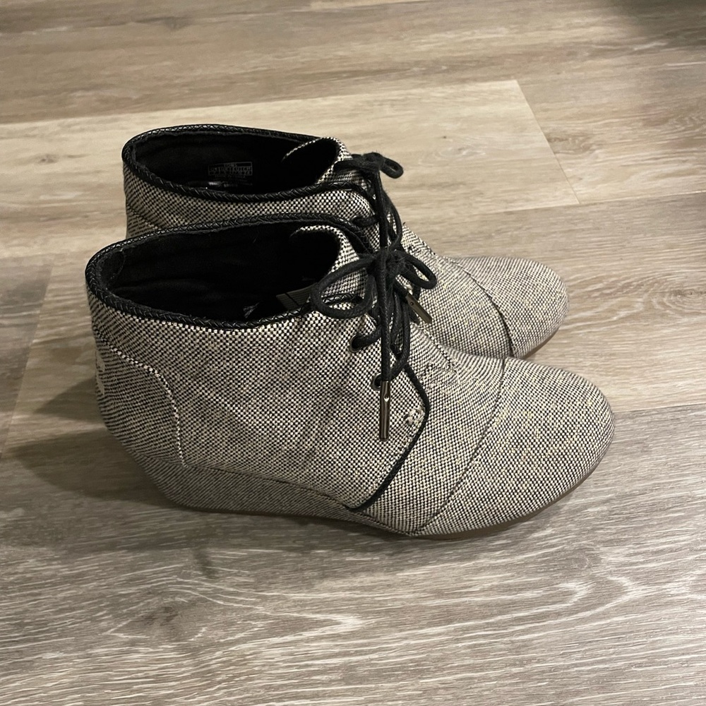 Tom’s Womens ankle boots